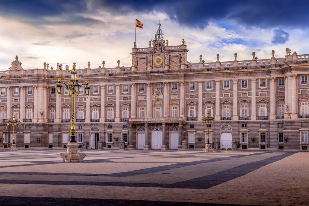 royal, palace, spain, madrid, architecture, landmark, building, history, historic, castle, king, facade, heritage, palacio, capital, national, attraction, madrid, madrid, madrid, madrid, madrid